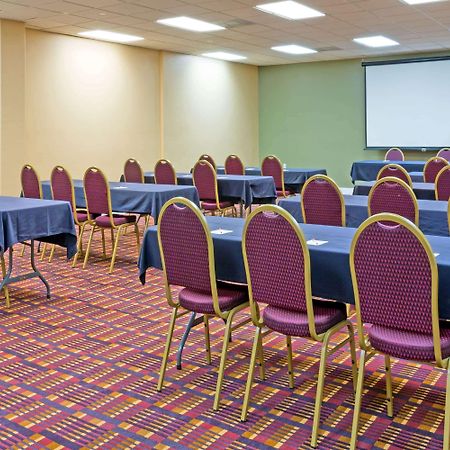 Ramada By Wyndham Lake Placid Exterior photo