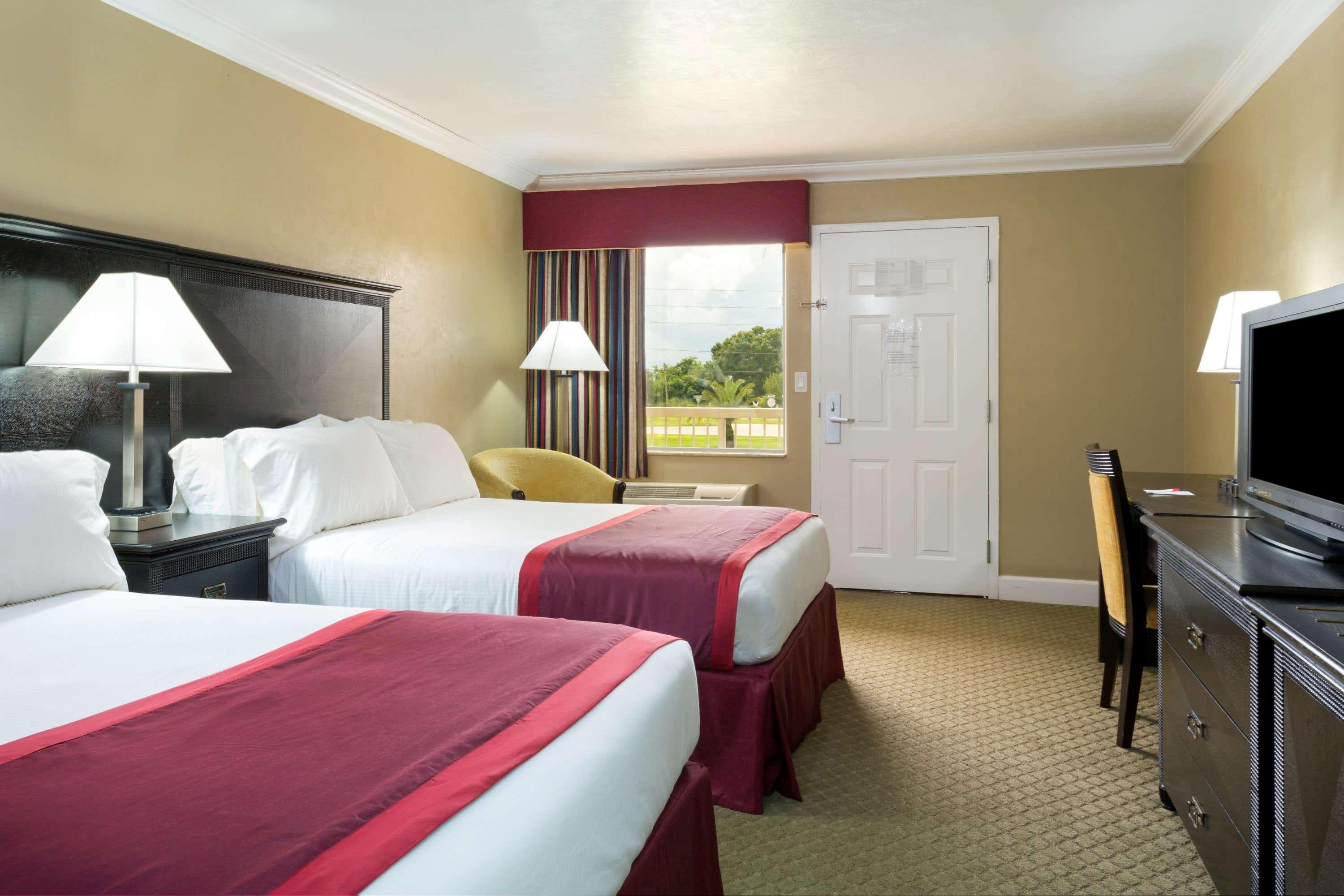 Ramada By Wyndham Lake Placid Exterior photo