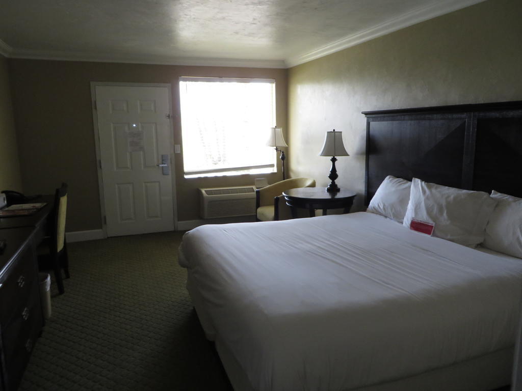 Ramada By Wyndham Lake Placid Exterior photo